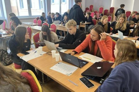 69a44830599e4e91c94316ec303feba9