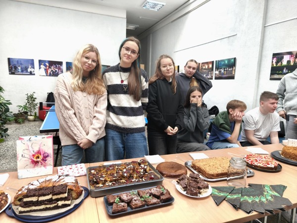 att.u2S_7itBdEb0Y4tv1jlUtRAGG5jqt-6L5qYx74MFkuY (1)